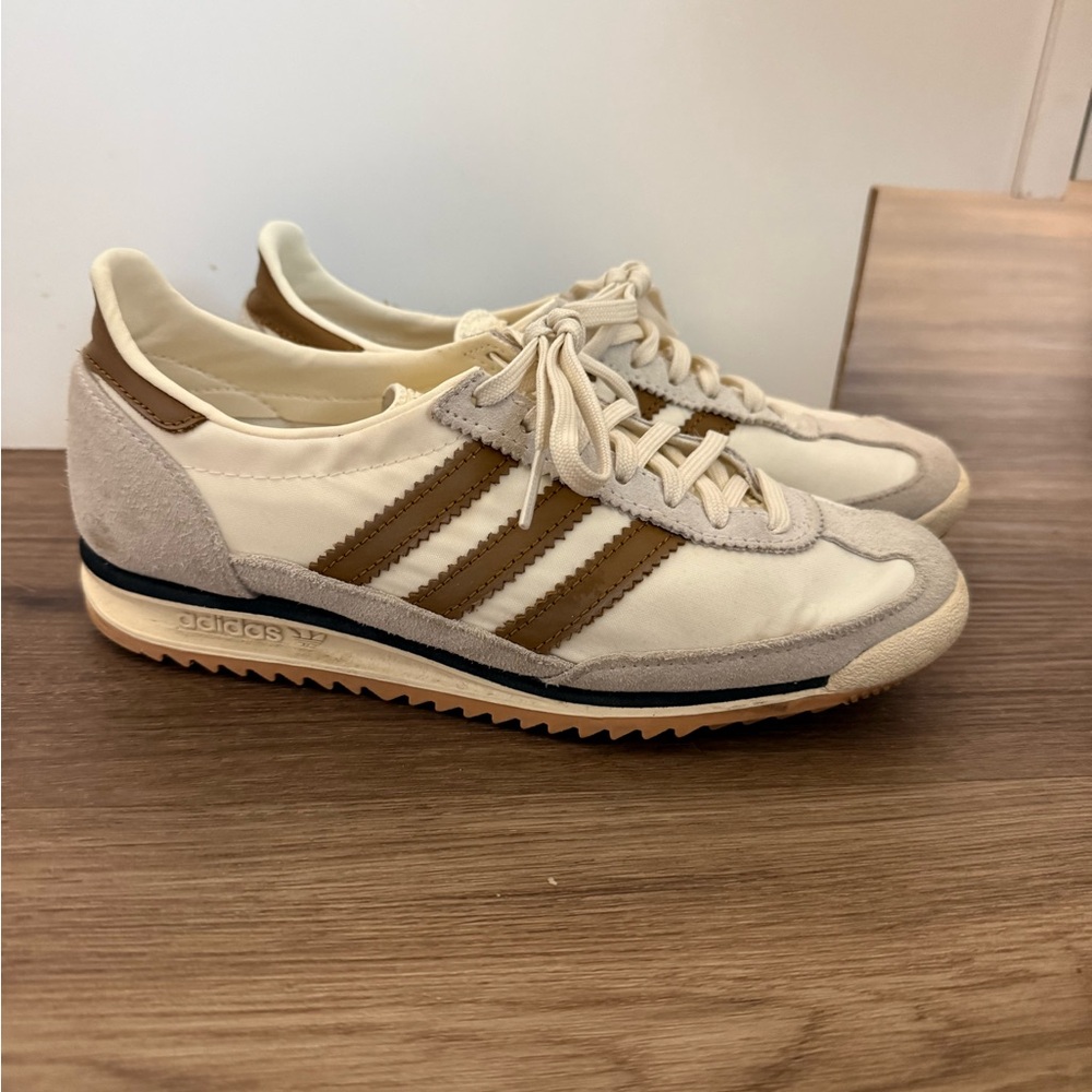 Adidas sambas